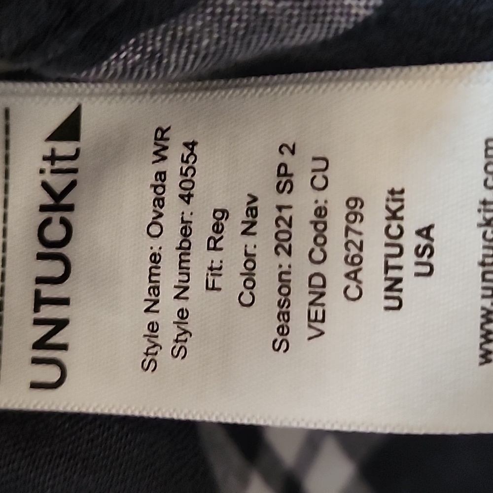 Mens Untuckit button down - Picture 3 of 3